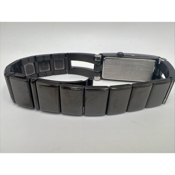 PULSAR 100M Stainless Steel Mens Watch Water Resistant - Picture 6 of 6